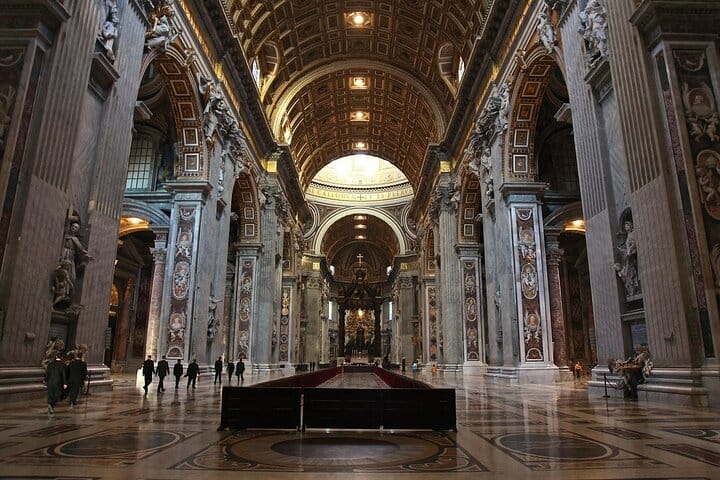 St. Peter's Basilica and Papal Grottoes Guided Tour 4