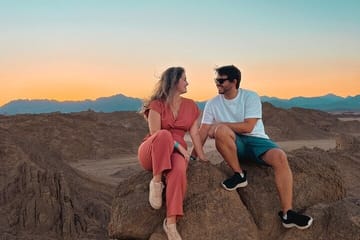 Jeep Stargazing Dinner Experience in Hurghada Desert