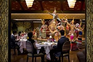 Gourmet Dining and show at the Mandarin Oriental