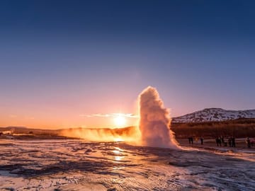 Small Group Golden Circle Tour of Geysir and Haukadalur
