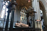 Salisbury Magna Carta Stonehenge and Bath Private Tour 8