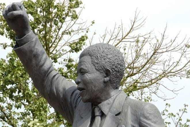 Nelson Mandela Statue in Gardens