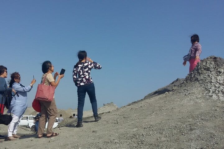 Gobustan_Mud volcanoes_Fire temple_Fire Mountain_Tour_petroglyps_Mud_volcaones