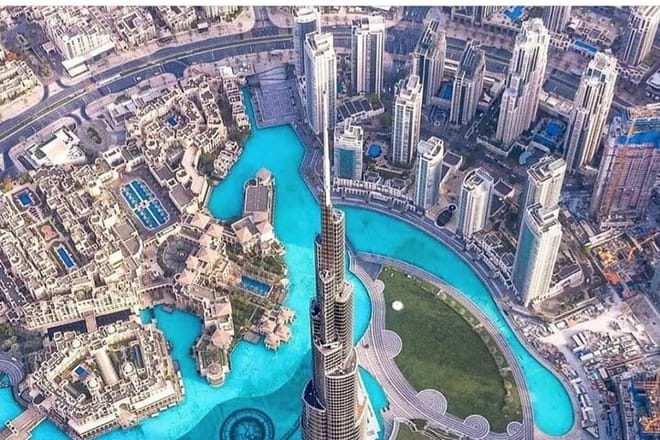 Burj Khalifa Ticket with The Cafe Treat