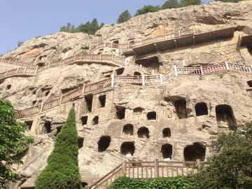 One-day Luoyang Longmen Grottoes and White Horse Temple Private Tour