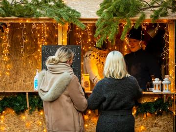 Reykjavik Christmas Food Tour: Explore Icelandic Festive Cuisine