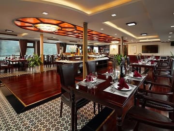 Luxury 5 Star Cruise 2 Days 1 Night Tour in Ha Long Bay-Lan Ha Bay