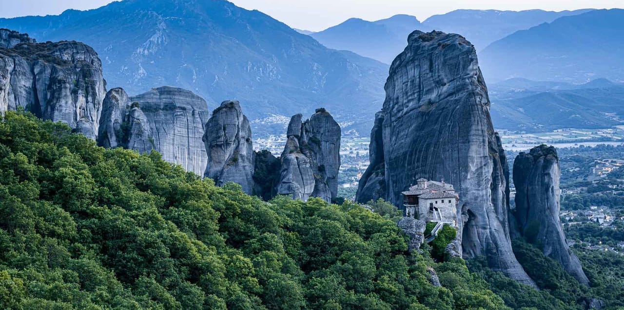 Hiking Meteora 10