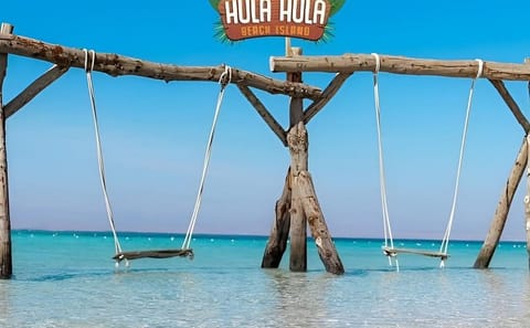 Hula Hula Island Full-Day Snorkeling Cruise from Hurghada
