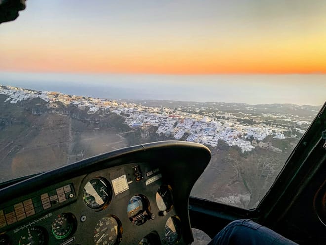 Helicopter Flight in Santorini - 20 minutes 4