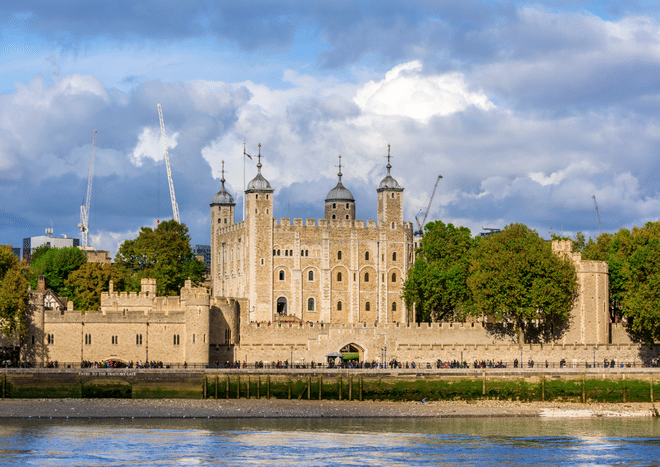 London Sightseeing Walking Tour with 30+ sights 6