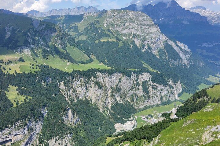 4 Day Trekking Tour Swiss Magic Through the Alps