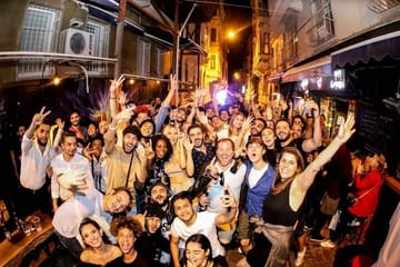 Istanbul Pub Crawl: Adults-Only Nightlife Adventure