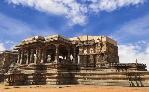 Cultural Tour of Bengaluru, Chitradurga, and Gadag