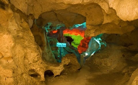 Green Grotto Caves and Dunn's River Falls Tour from Montego Bay