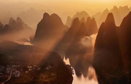 Private Sunrise Tour of Xianggong Mountain in Yangshuo