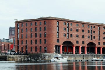 Liverpool 3-Hour City Orientation Tour with Beatles Museum Entry