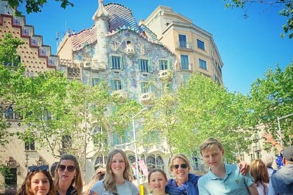 Private Tour Barcelona Highlights: Old Town + Gaudi Buildings