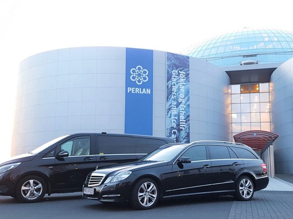 Airport Transfer | Reykjavík to Keflavík Airport — Local Pick Up