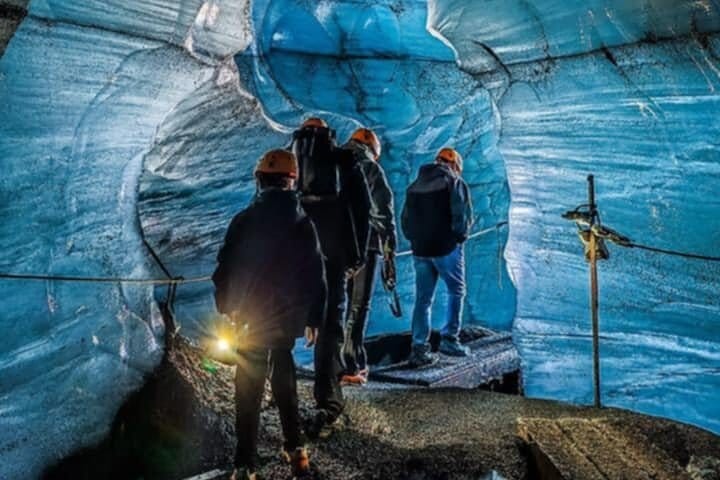 3 Hours Katla Ice Cave Tour/Meet in Vík 5