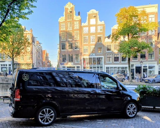 Tour with official guide in Amsterdam 8