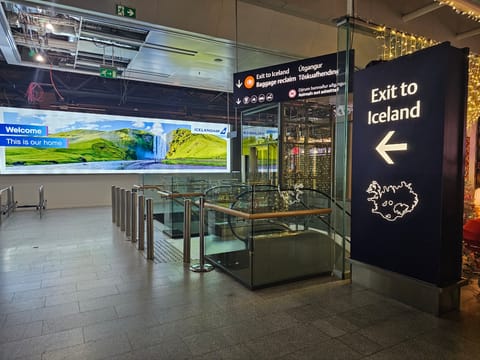 Keflavik Airport (KEF) to Reykjavik: Private Arrival Transfer, photo 5