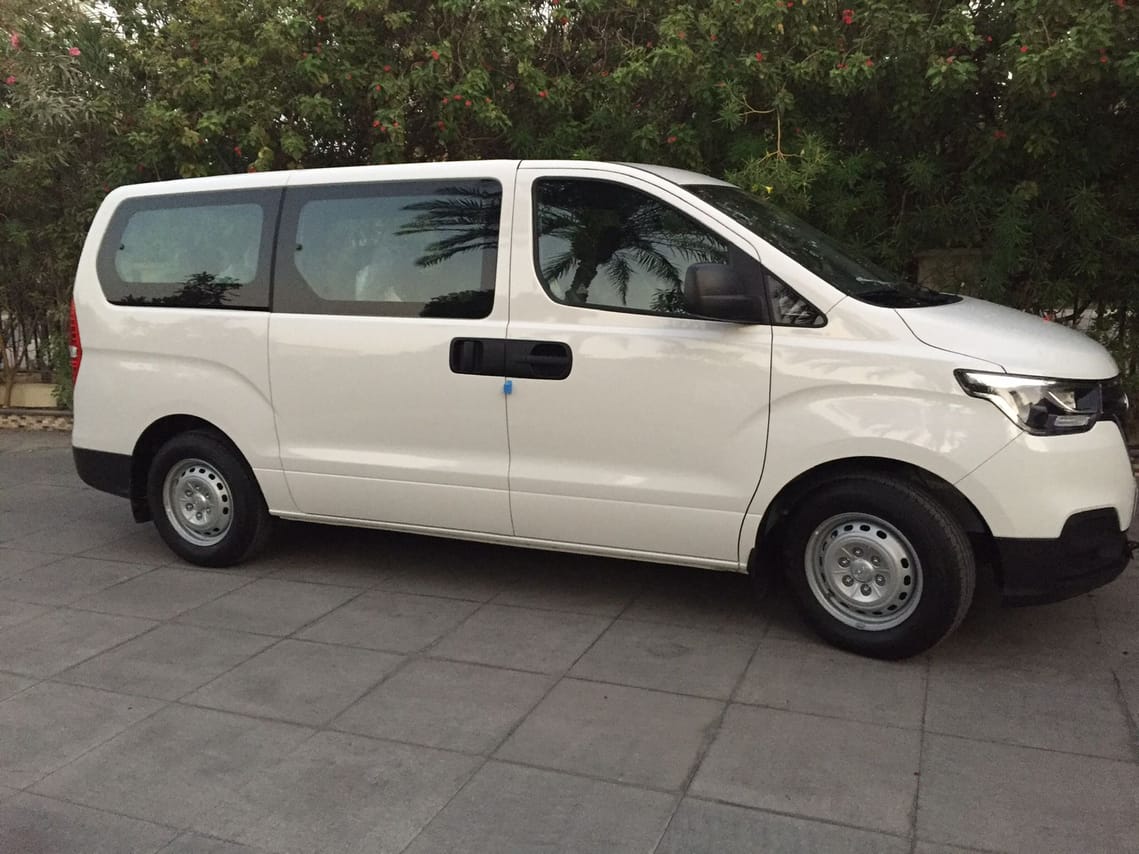 Private Transfer from Port Rashid Cruise Terminal to Abu Dhabi Yas Island in Minivan 2
