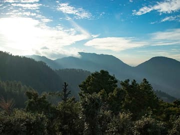 Daman Hill Day Tour from Kathmandu with Lunch and Guide