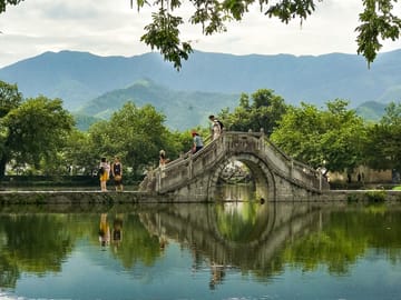 Half-Day Huangshan Hongcun Ancient Village Tour