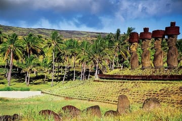 Full-Day Easter Island Tour: Moai Statues and Island Highlights
