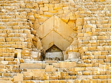 Private Giza Pyramids & Grand Egyptian Museum Tour + Lunch