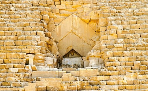 Private Giza Pyramids & Grand Egyptian Museum Tour + Lunch