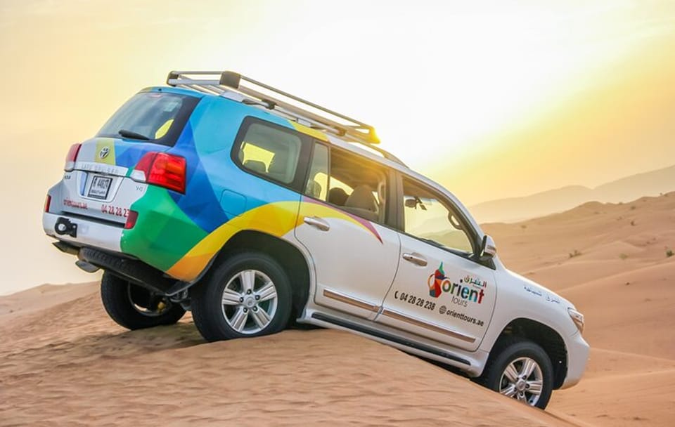 Private Sunset Desert Drive and Wildlife Experience in Dubai