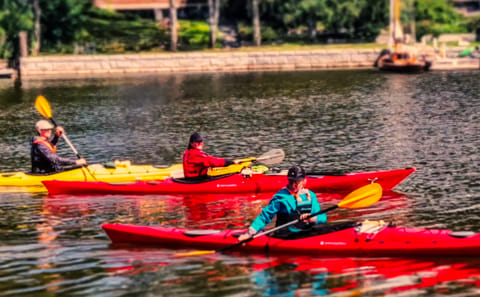 Kayaking Tour of Helsinki's Waterways at Sunset