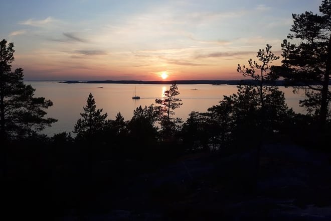 Midnight Sun in the Archipelago 8