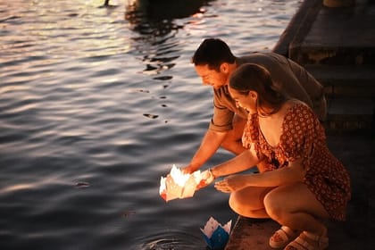 Hoi An Romantic Boat Proposal & Photoshoot Experience