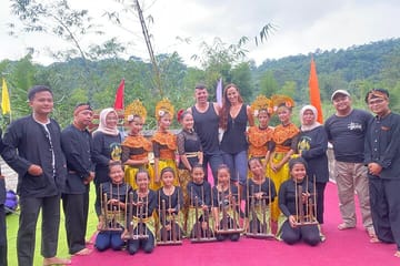 Jakarta Bogor Tour Traditional Performance and Explore Nature