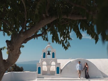 Professional Photo Shoot Experience in Mykonos, Greece