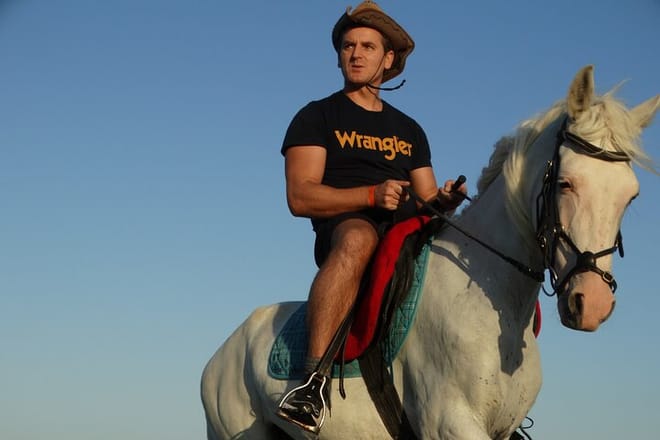2 Hours Desert Horse Riding Adventure with Transfer - Marsa Alam