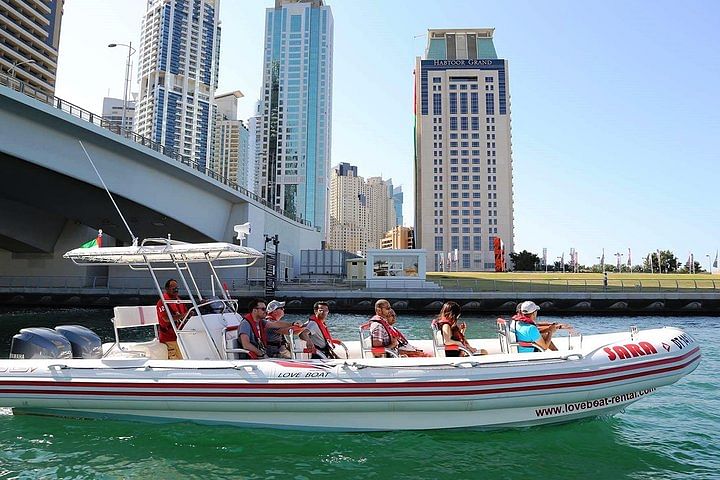 Dubai Marina Cruise & Dubai Frame: Discover the City’s Past & Future