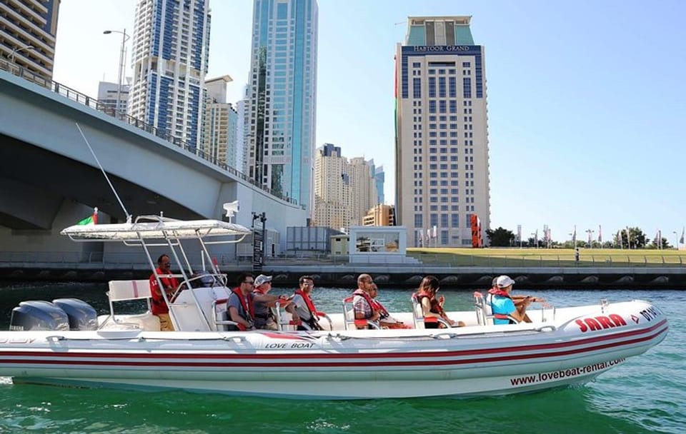 Modern Visions of Dubai – Dubai Marina Cruise and Dubai Frame Visit