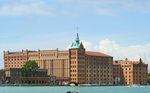 Customizable Guided Tour of Venice's Iconic Sights