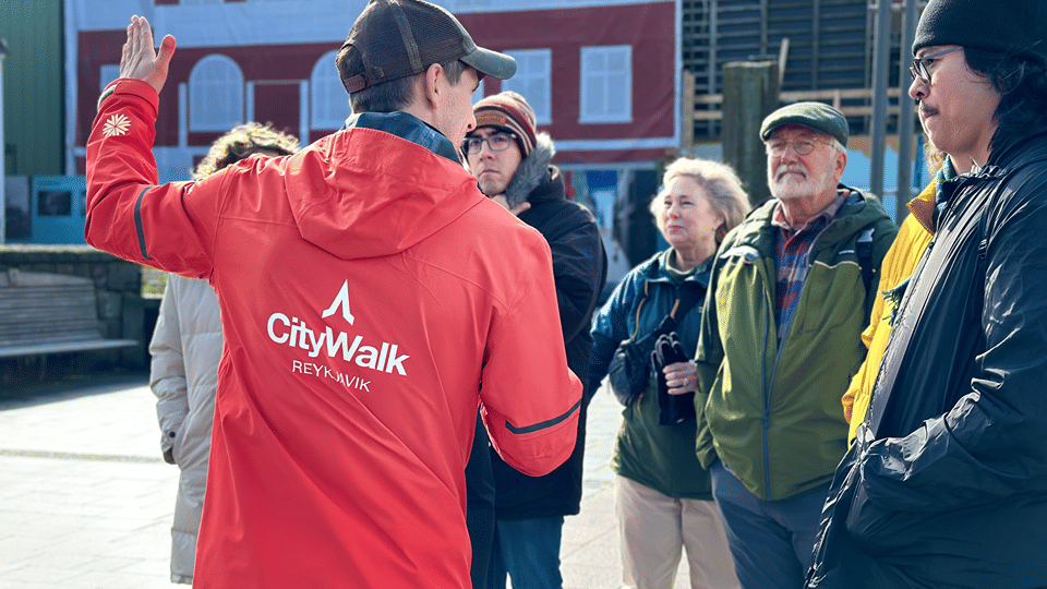 Reykjavík walking tour: free, paid or self-guided?