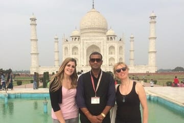 Delhi to Agra Day Trip by Fast AC Train with Guide