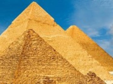 Half day – tours to Giza Pyramids and Sphinx