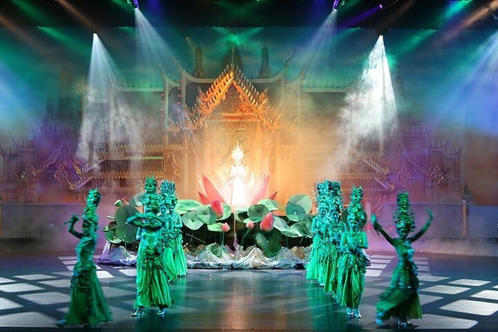 Pattaya: Colosseum Show - Tourist Entry Ticket