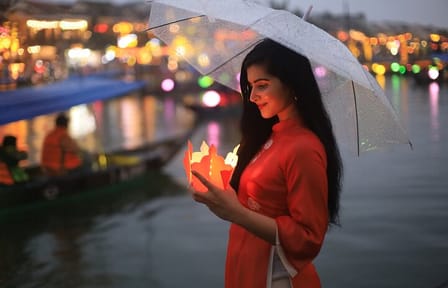 Hoi An Lantern Night Photoshoot | Unlimited Photos & Video