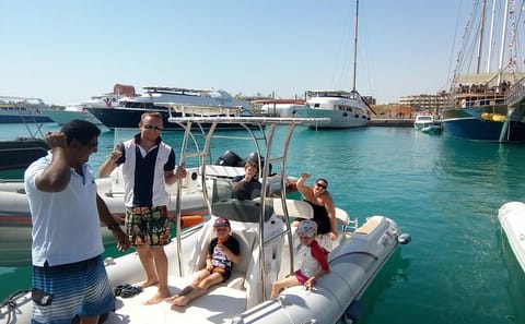 Speed Boat Tour to Snorkel with Dolphins in Hurghada
