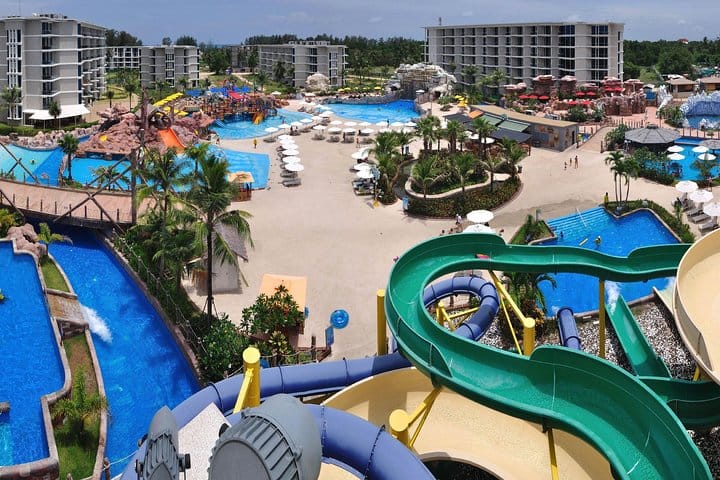 Splash Jungle Water Park Entry – Fun for All Ages 4