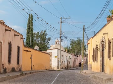 Adventure Tour of Ghost Towns and Rock Art in Guanajuato